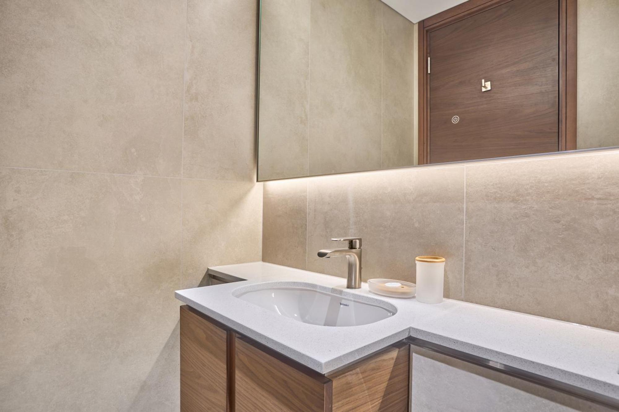 Apartment By Latinem Luxury 1br Cvg 2409 Near Burj Khalifa *