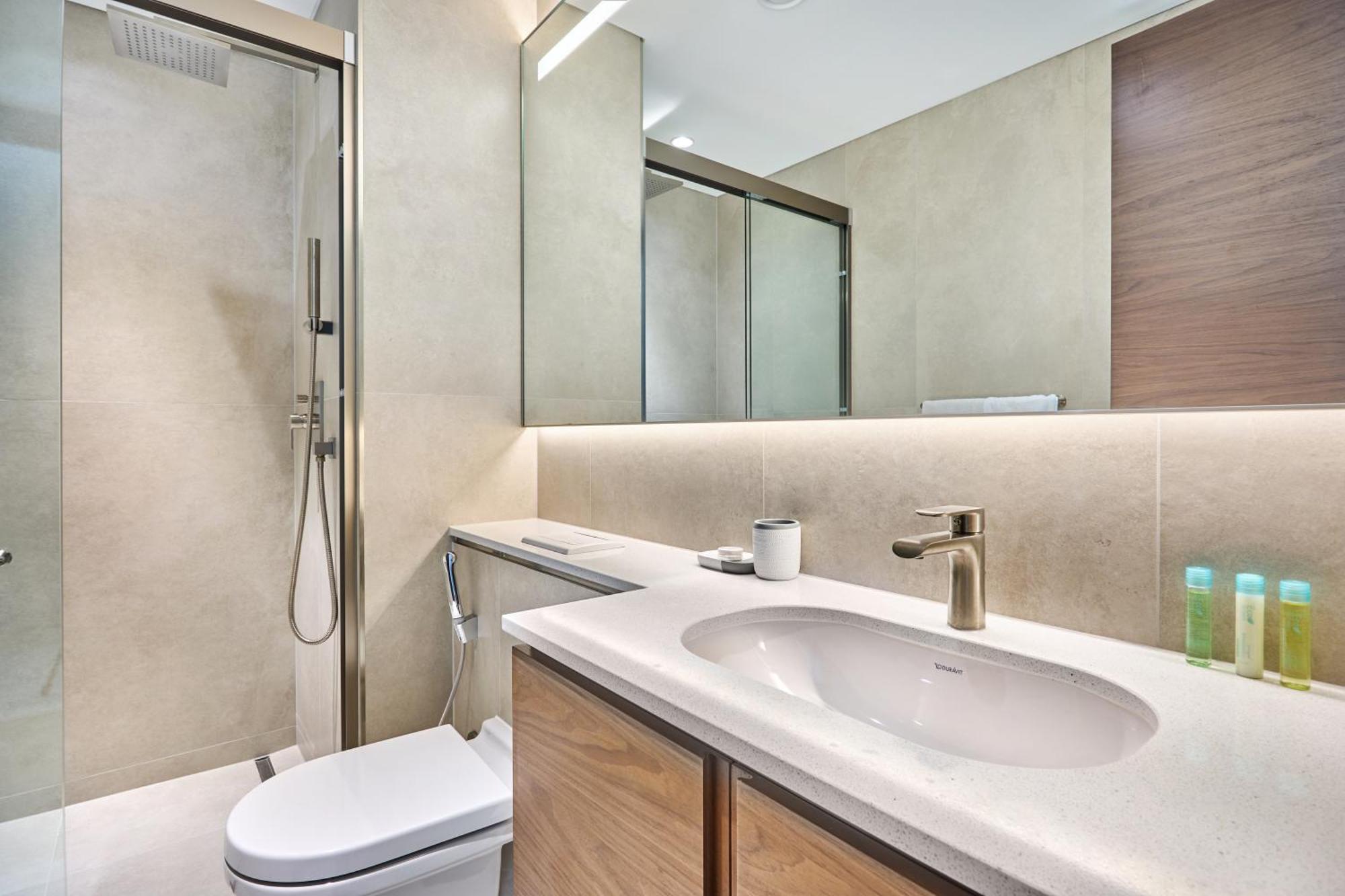 By Latinem Luxury 1br Cvg 2409 Near Burj Khalifa