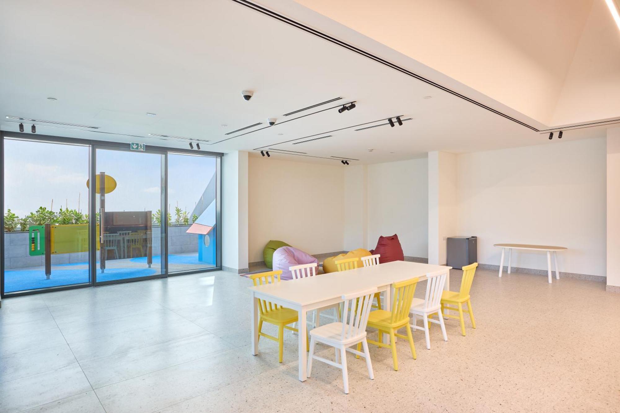 By Latinem Luxury 1br Cvg 2409 Near Burj Khalifa * Dubai